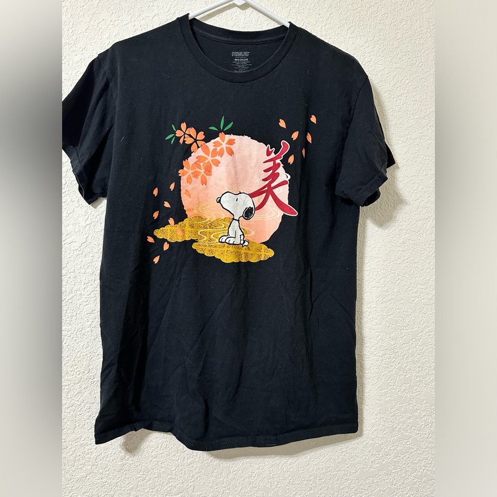 Cherry Blossom Snoopy Graphic T-shirt Medium